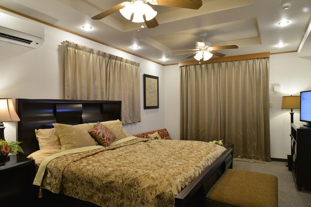 Maeda Biru House Onna Exterior foto