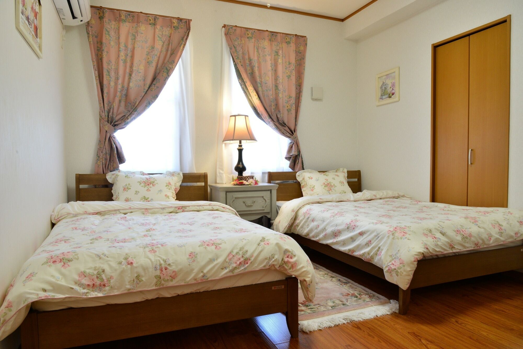 Maeda Biru House Onna Exterior foto