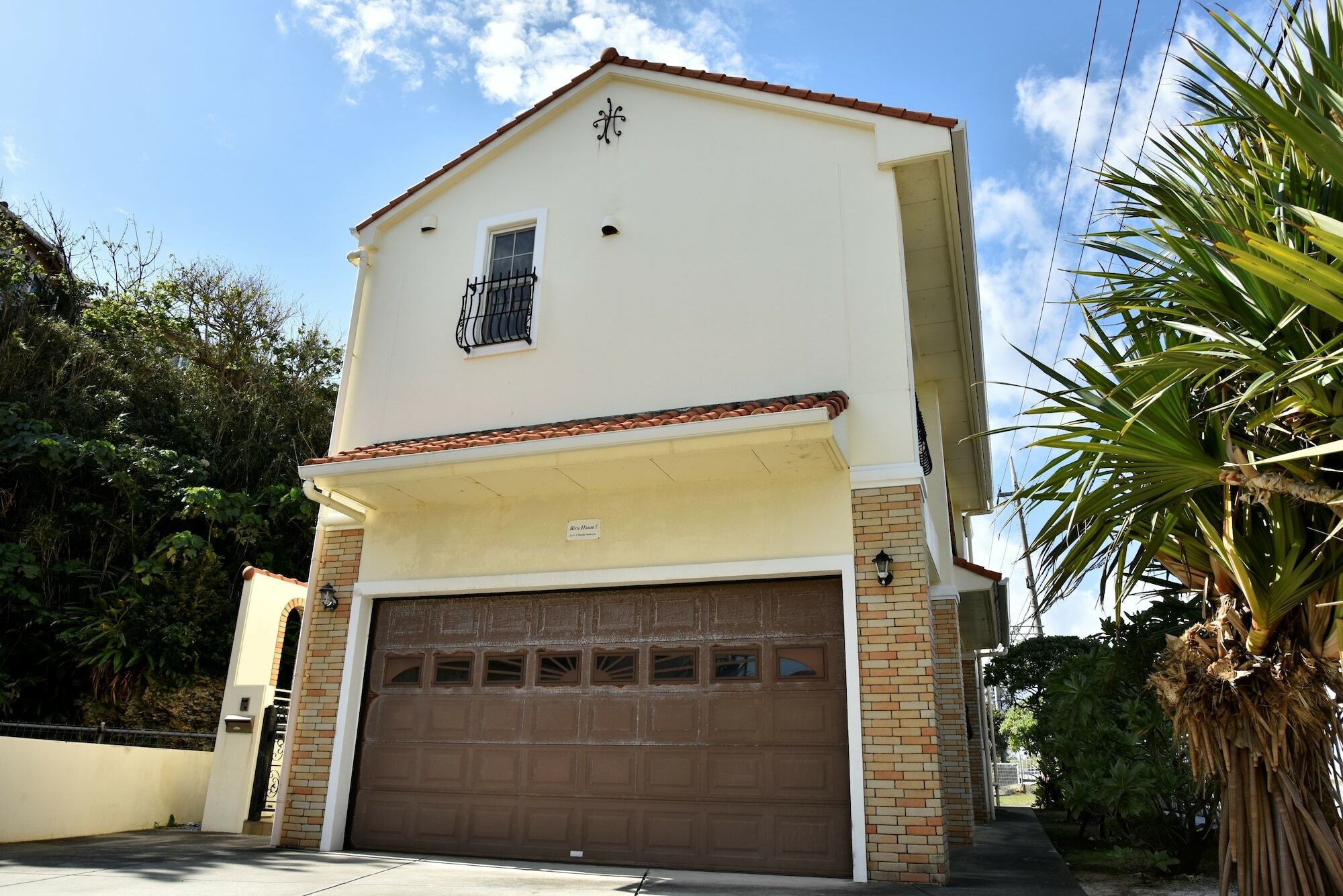Maeda Biru House Onna Exterior foto